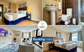 Modern 2 Bed 2 Bath Apartment Free Parking